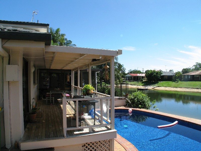 Broadbeach Waters QLD 4218