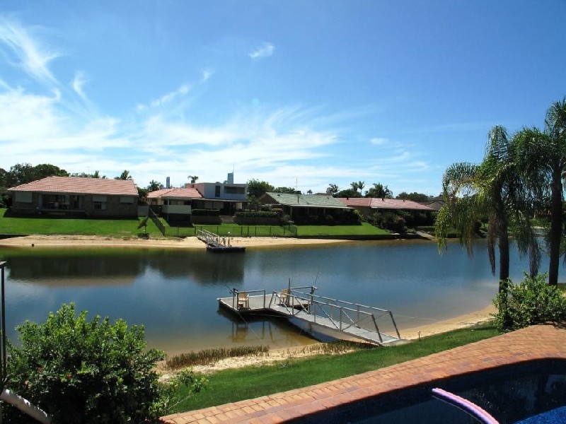 Broadbeach Waters QLD 4218