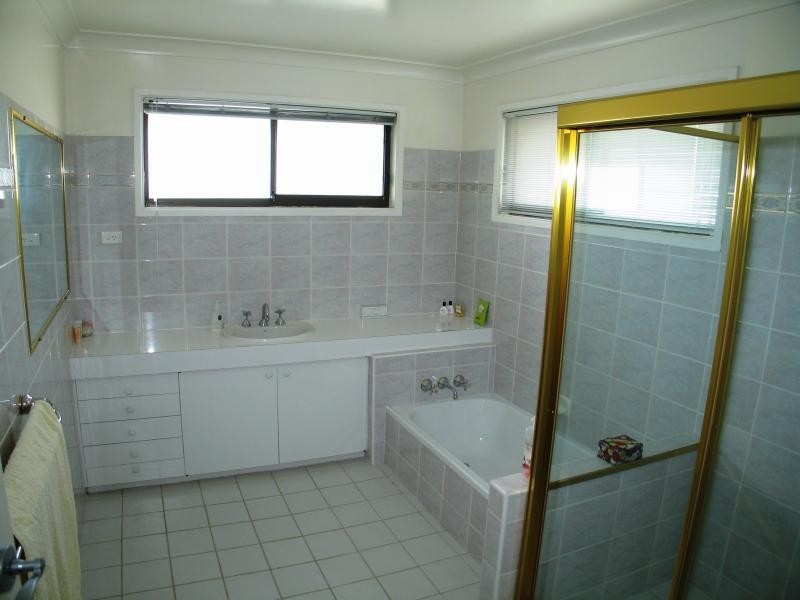 Broadbeach Waters QLD 4218