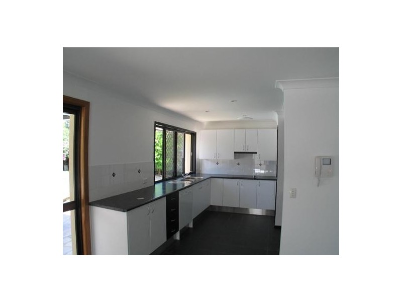 21 Wyuna Street, Broadbeach Waters QLD 4218