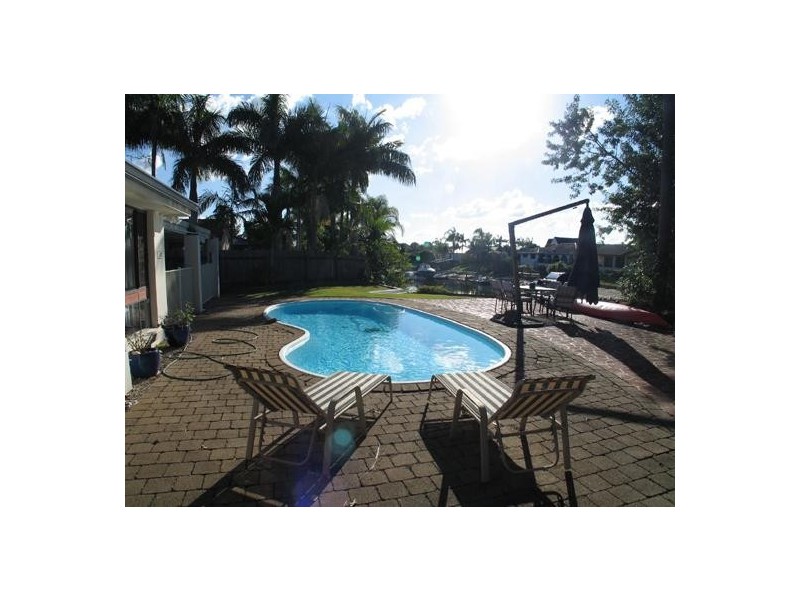 Broadbeach Waters QLD 4218