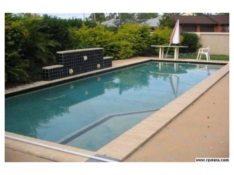 Broadbeach Waters QLD 4218