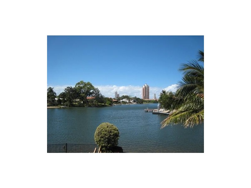 Broadbeach Waters QLD 4218