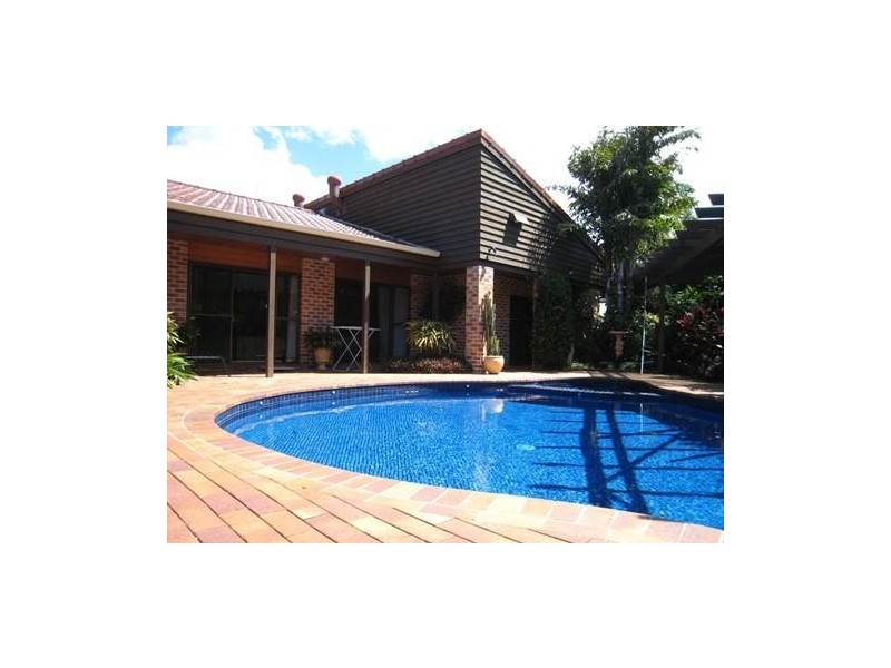 Broadbeach Waters QLD 4218