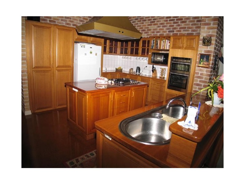 Broadbeach Waters QLD 4218