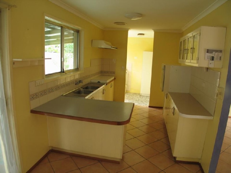 Broadbeach Waters QLD 4218