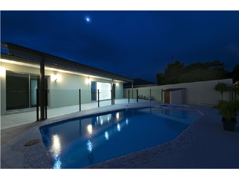 Broadbeach Waters QLD 4218