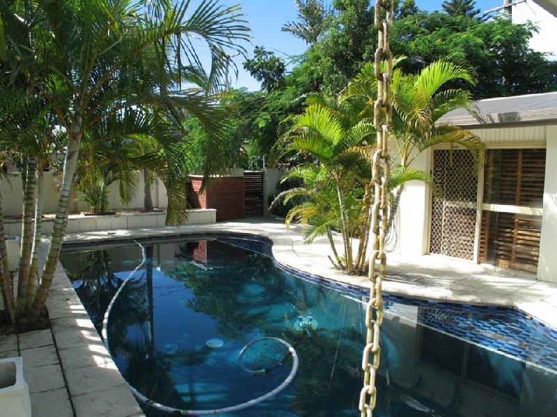 Broadbeach Waters QLD 4218