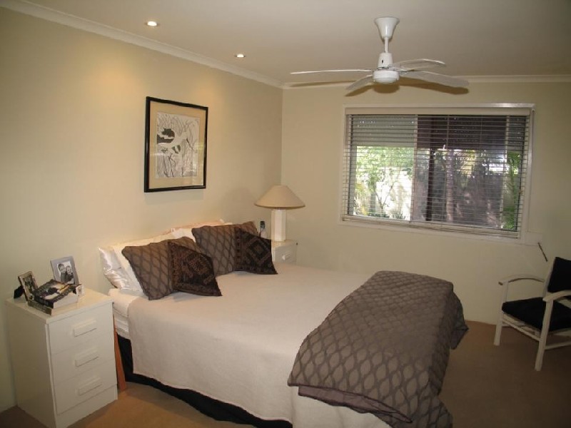 Broadbeach Waters QLD 4218