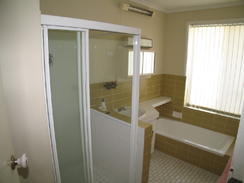 Broadbeach Waters QLD 4218