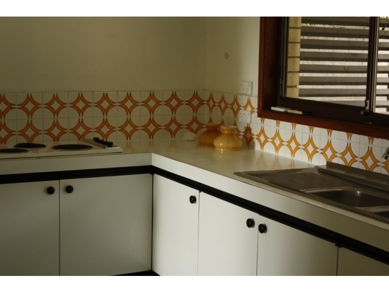 29 Rudd Street, Broadbeach Waters QLD 4218