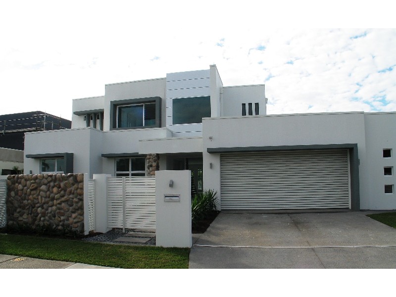Broadbeach Waters QLD 4218