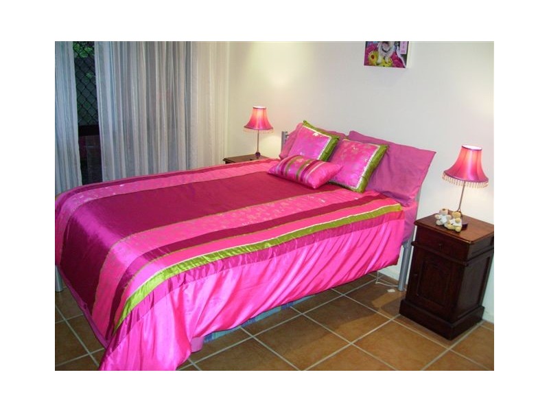 Broadbeach Waters QLD 4218