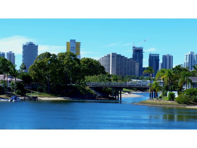 78 Waitomo Street, Broadbeach Waters QLD 4218