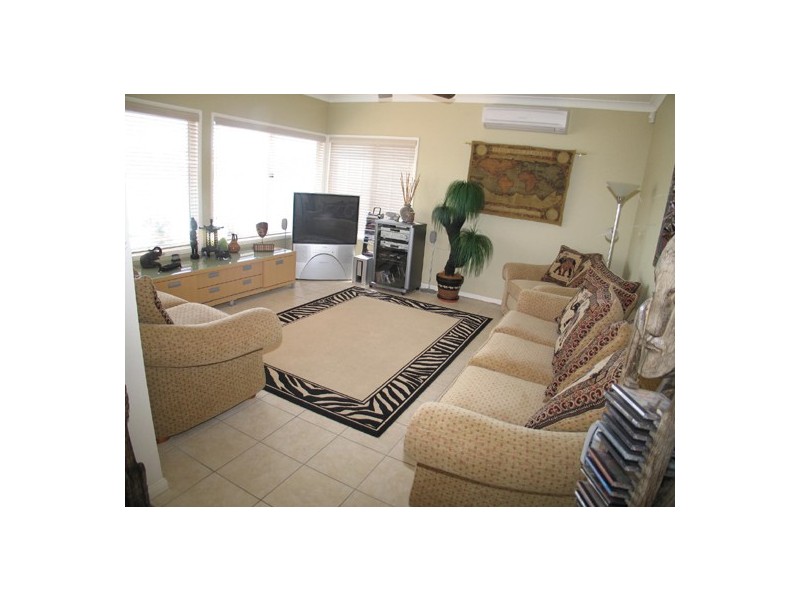 78 Waitomo Street, Broadbeach Waters QLD 4218