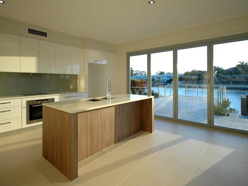 56 Sophie Avenue, Broadbeach Waters QLD 4218