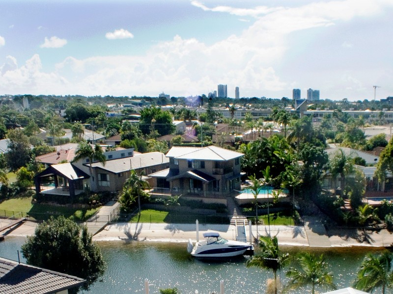 5 Laurel Court, Sorrento QLD 4217