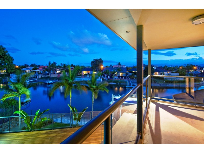 5 Laurel Court, Sorrento QLD 4217