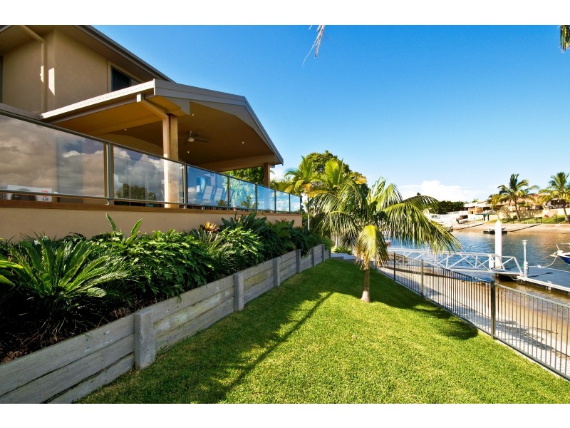 5 Laurel Court, Sorrento QLD 4217