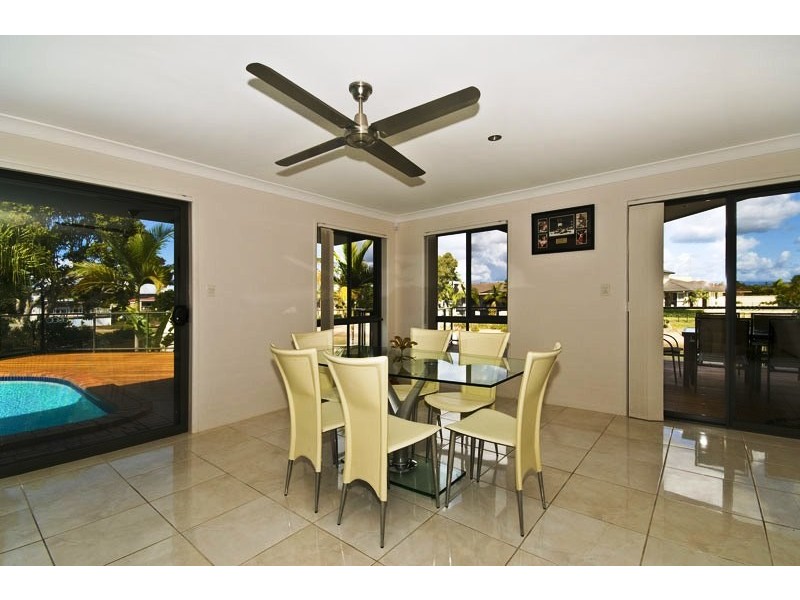 5 Laurel Court, Sorrento QLD 4217