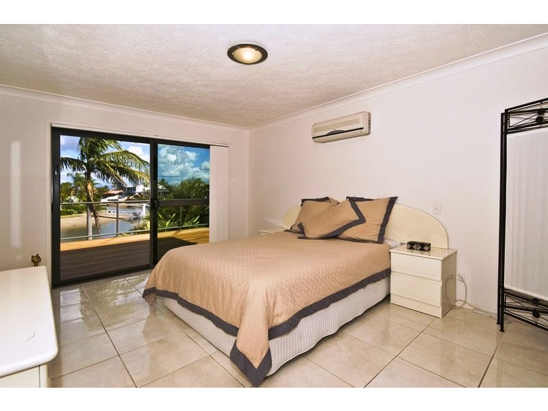 5 Laurel Court, Sorrento QLD 4217