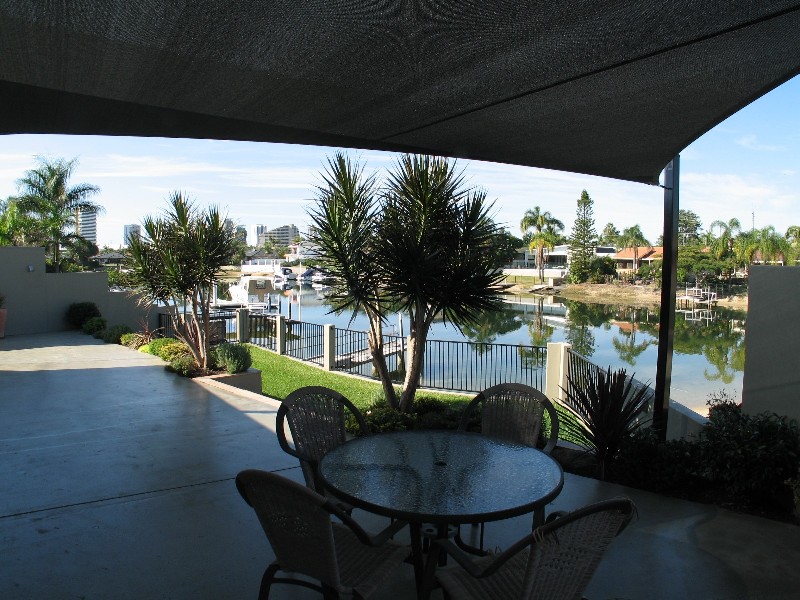 Broadbeach Waters QLD 4218