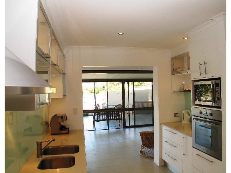 Broadbeach Waters QLD 4218