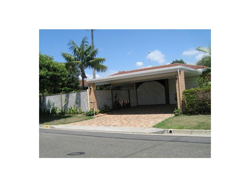 Broadbeach Waters QLD 4218