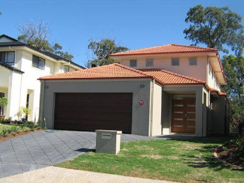 25 Royal Links Drive, Robina QLD 4226