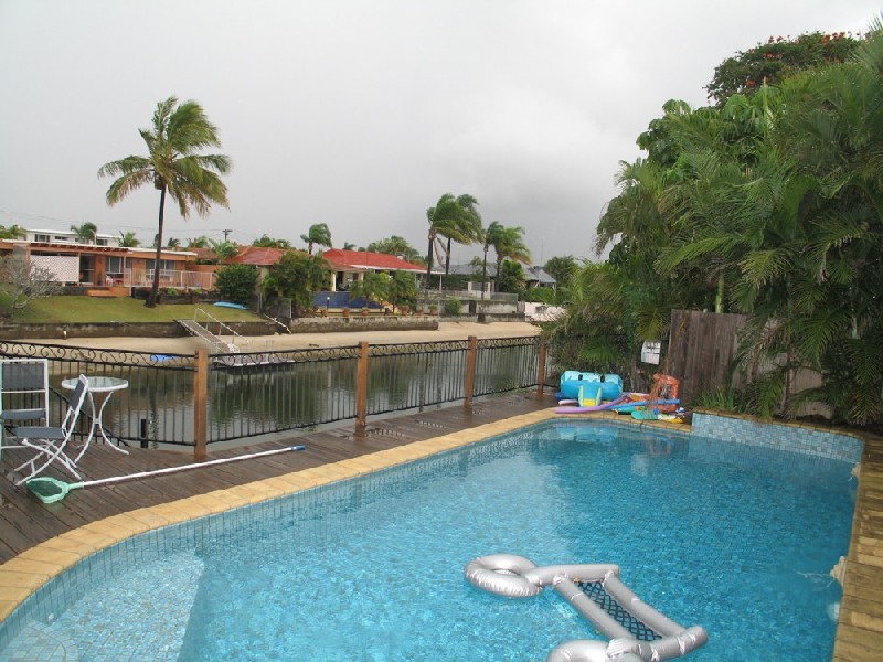 Broadbeach Waters QLD 4218