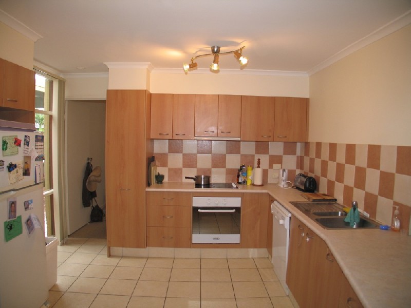 Broadbeach Waters QLD 4218