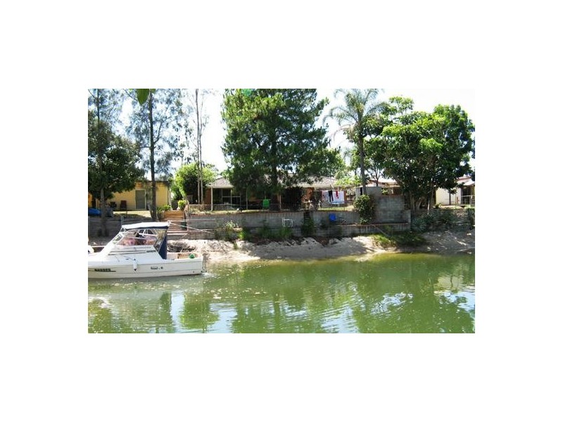 3 Key West, Broadbeach Waters QLD 4218