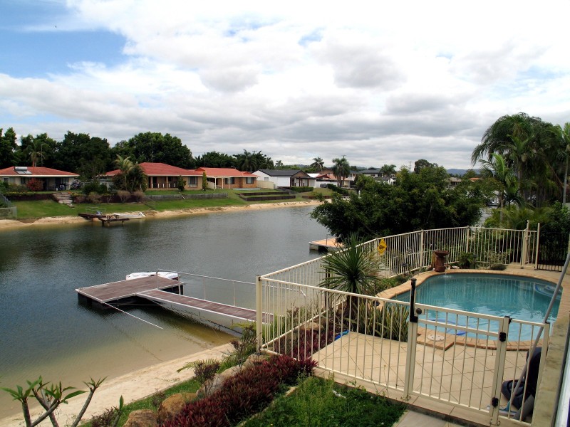 8 Huon Street, Broadbeach Waters QLD 4218