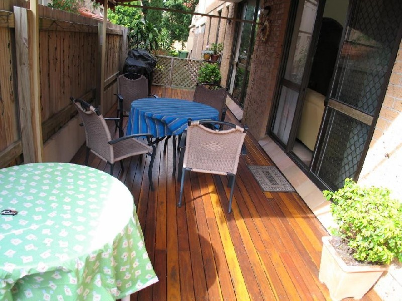 Britannia Avenue, Broadbeach QLD 4218