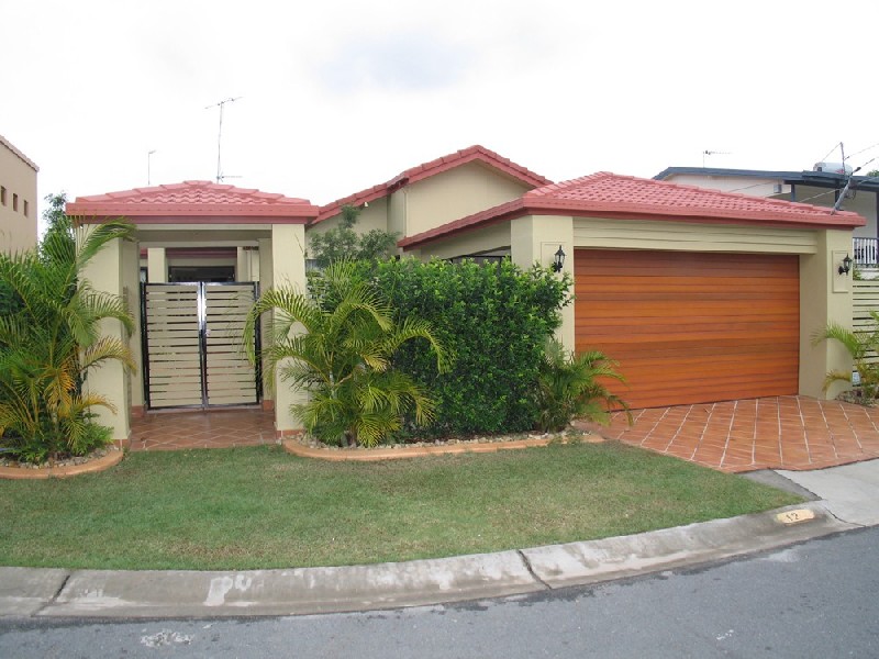 Broadbeach Waters QLD 4218