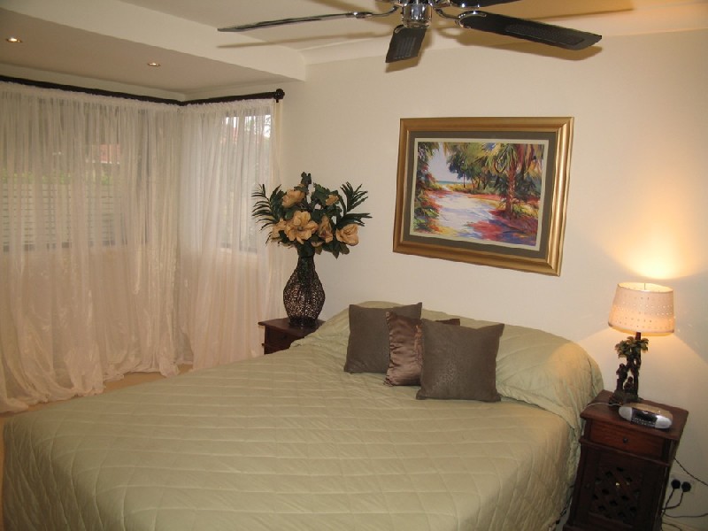 Broadbeach Waters QLD 4218