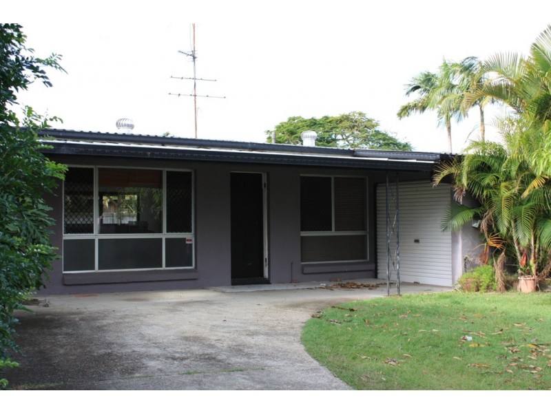 42 Allambi Avenue, Broadbeach Waters QLD 4218