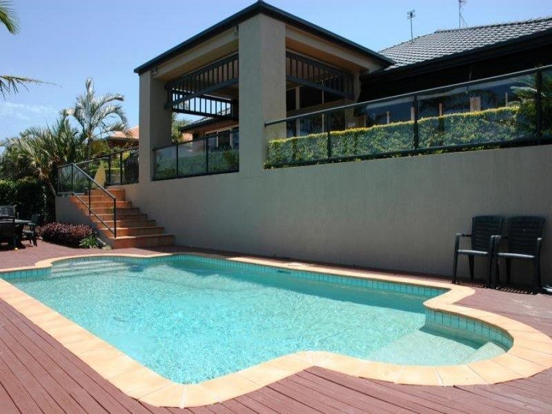 31 Cadence Avenue, Mermaid Waters QLD 4218