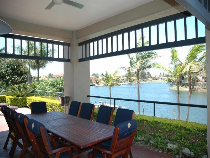 31 Cadence Avenue, Mermaid Waters QLD 4218