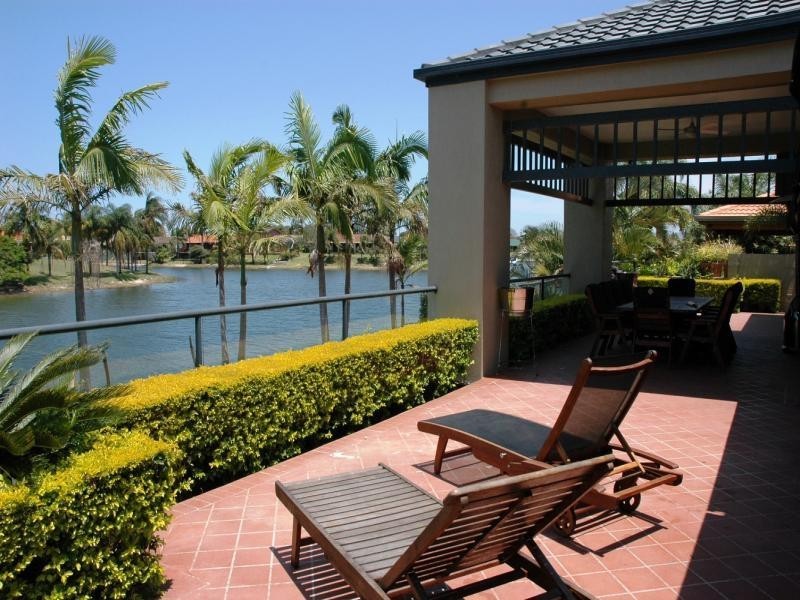 31 Cadence Avenue, Mermaid Waters QLD 4218