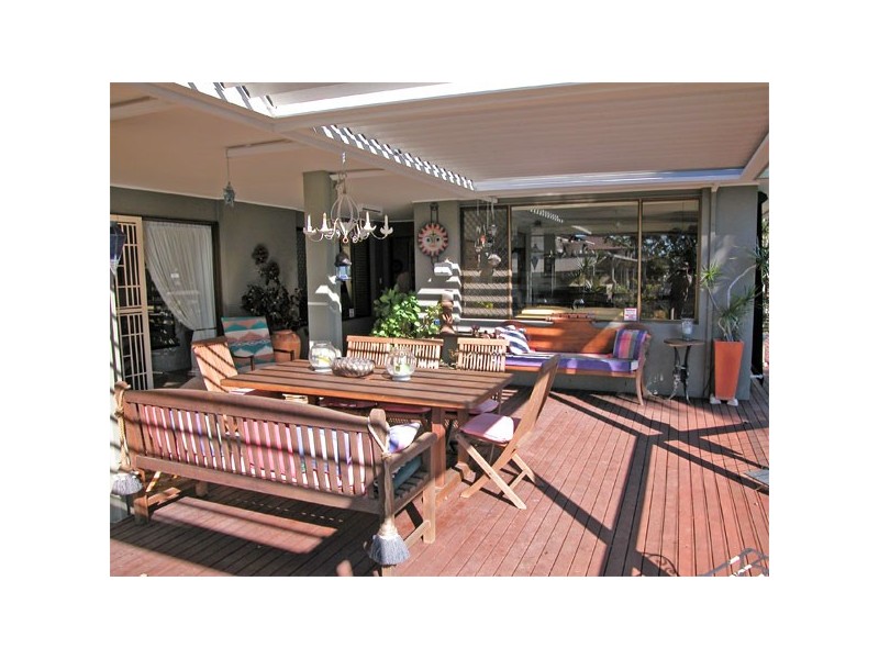 30 Sophie Avenue, Broadbeach Waters QLD 4218