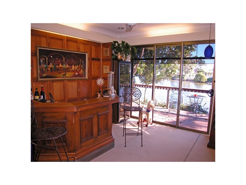 30 Sophie Avenue, Broadbeach Waters QLD 4218