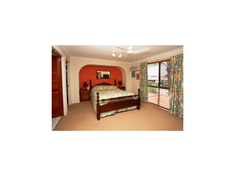 Broadbeach Waters QLD 4218