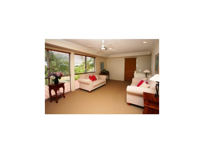Broadbeach Waters QLD 4218