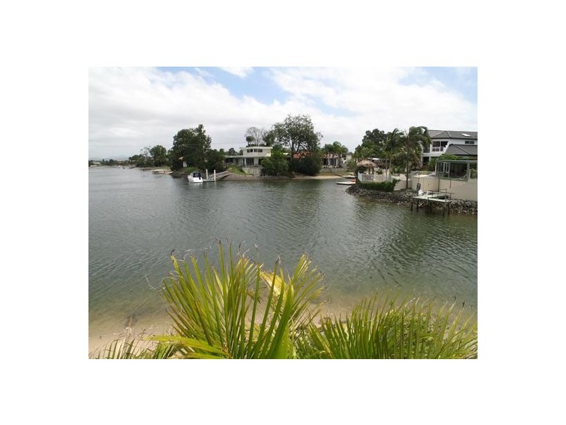 Broadbeach Waters QLD 4218