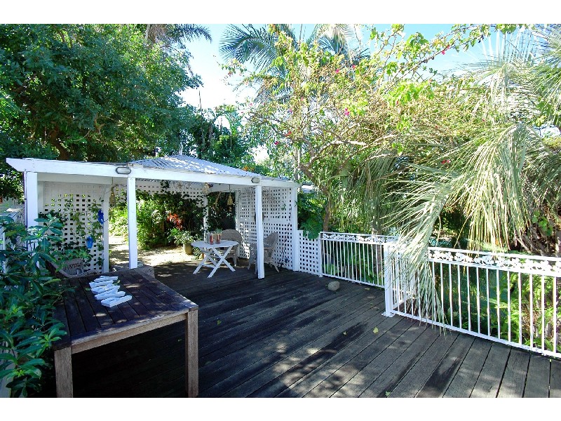 Broadbeach Waters QLD 4218