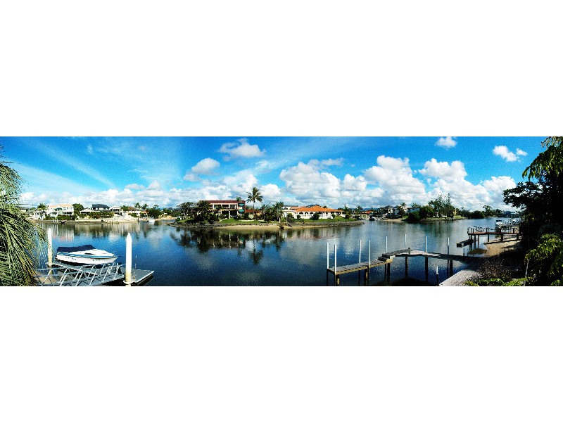 Broadbeach Waters QLD 4218