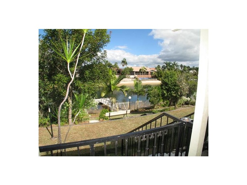 21 Rudd Street, Broadbeach Waters QLD 4218