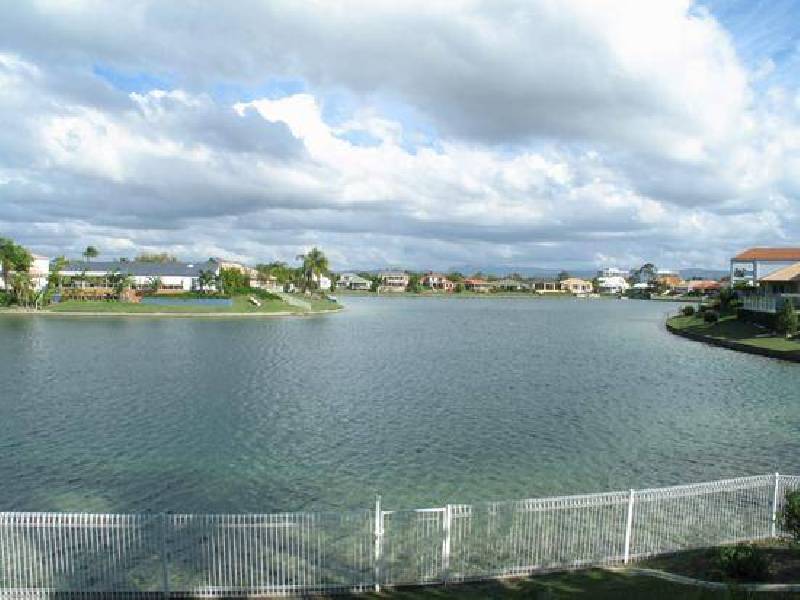 20 Darnay Road, Broadbeach Waters QLD 4218