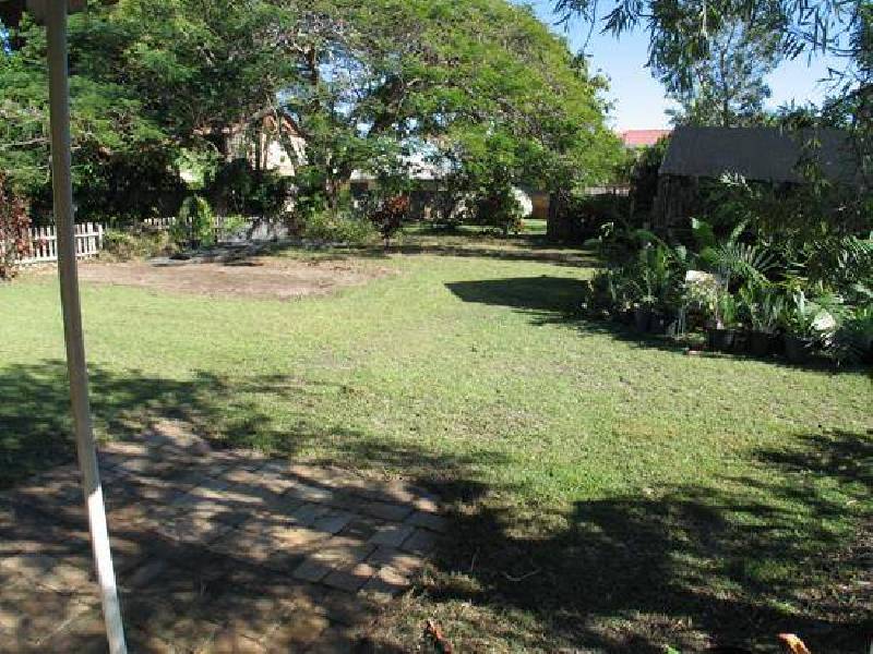 16 vatakoula Parade, Mermaid Waters QLD 4218